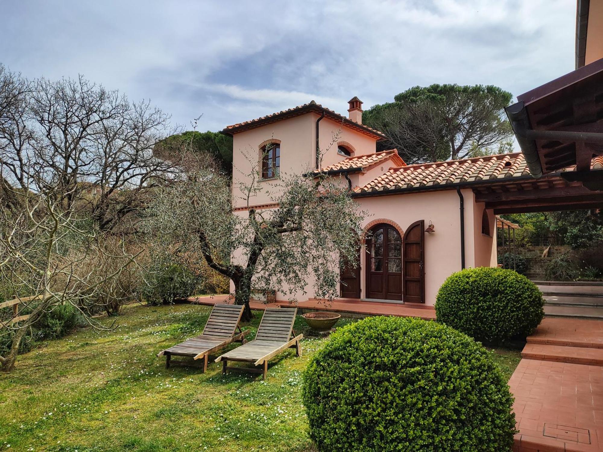 Agriturismo Podere Santa Rita Montescudaio Exterior foto